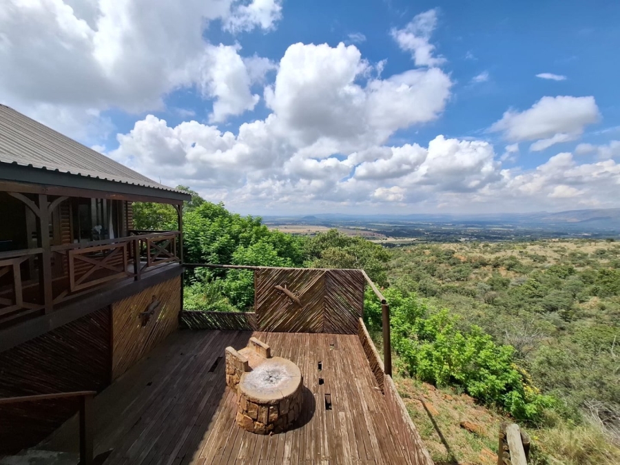 5 Bedroom Property for Sale in Waterkloof East North West